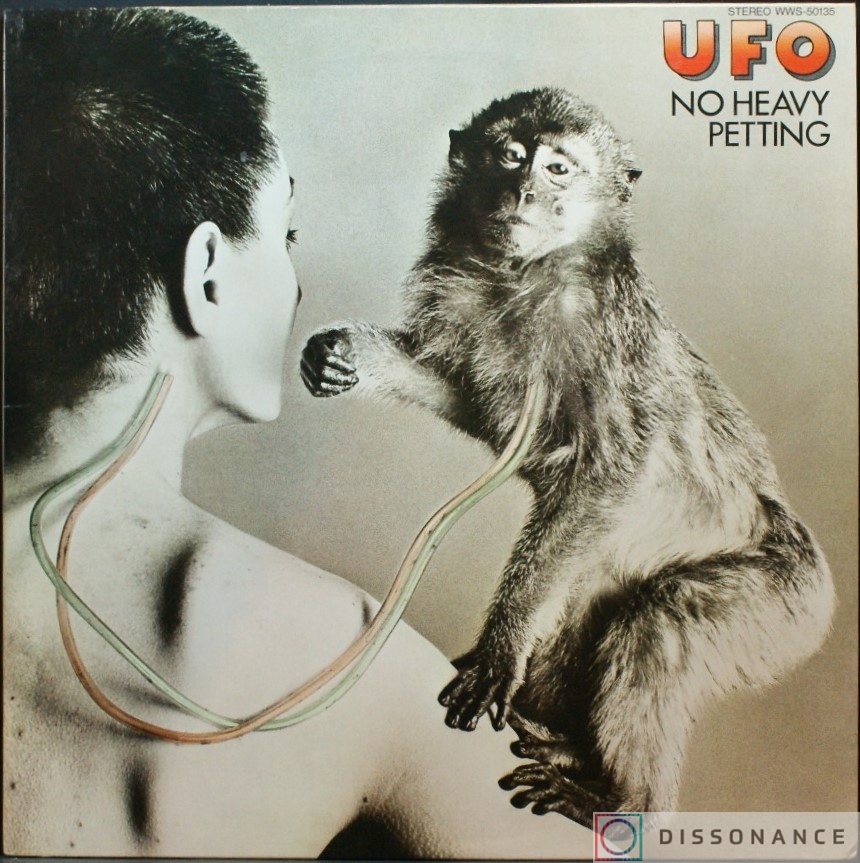 Виниловая пластинка UFO - No Heavy Petting (1976) - фото обложки